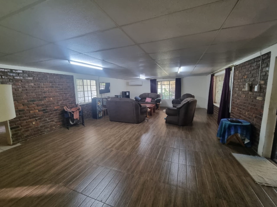 Commercial Property for Sale in Jan Kempdorp Northern Cape